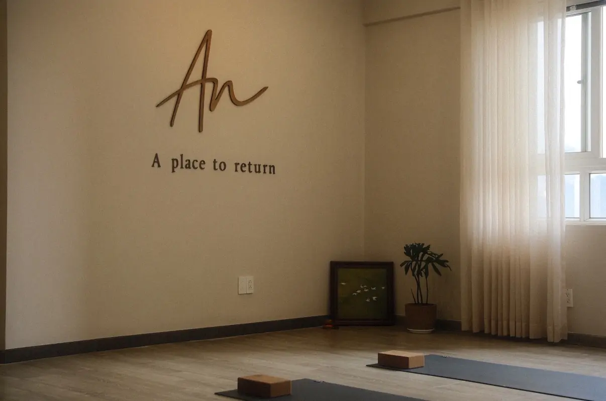 YÊN'S YOGA STUDIO